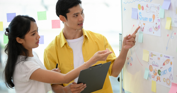 In-House Marketing vs. Growth Marketing Agency: The Pros of Both