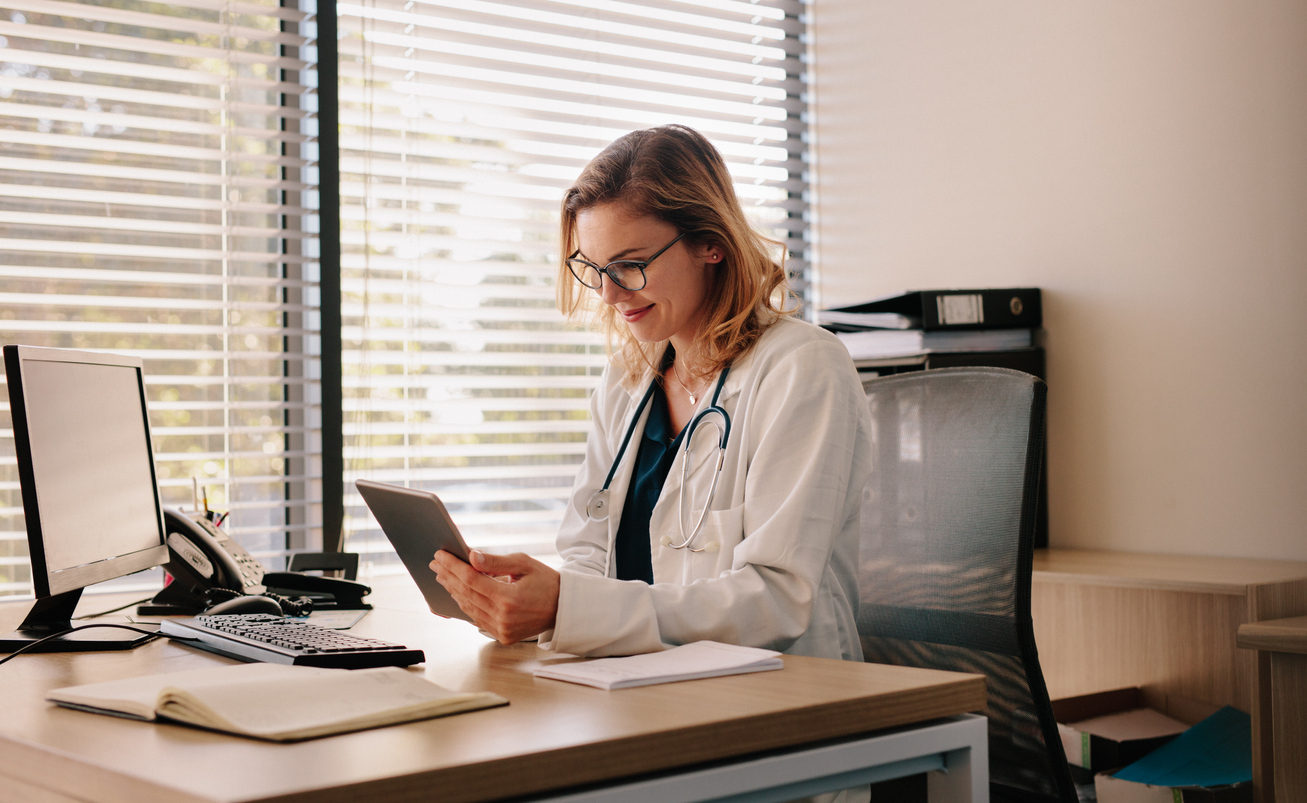 Breaking into the Healthcare Software Market: Size, Trends, and More
