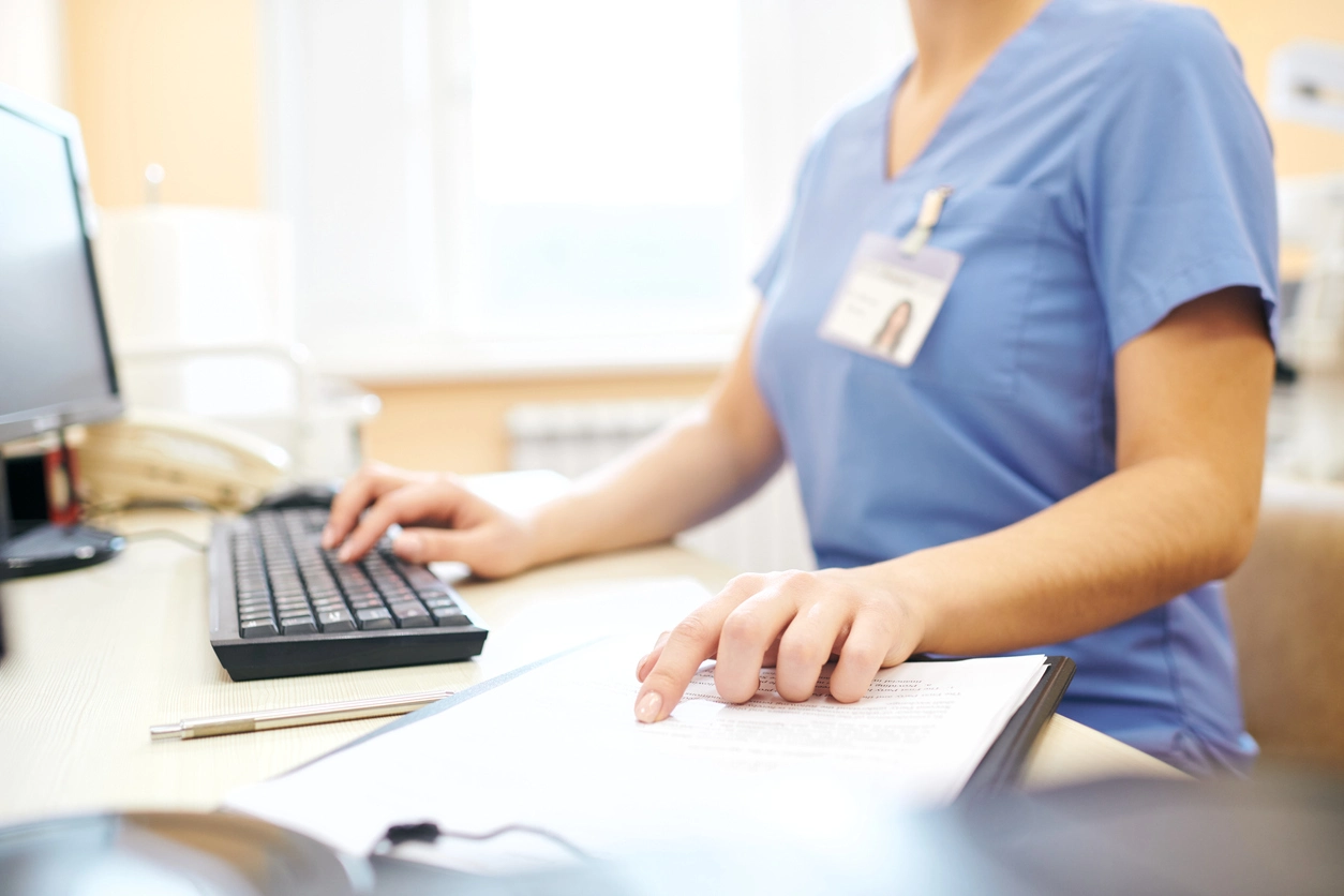 Selling Software to Hospitals: Mastering the Art of SaaS Marketing